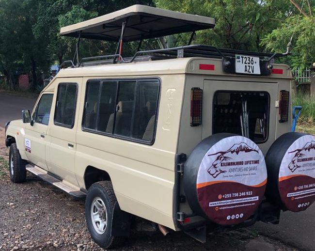 Tanzania Safari Jeep