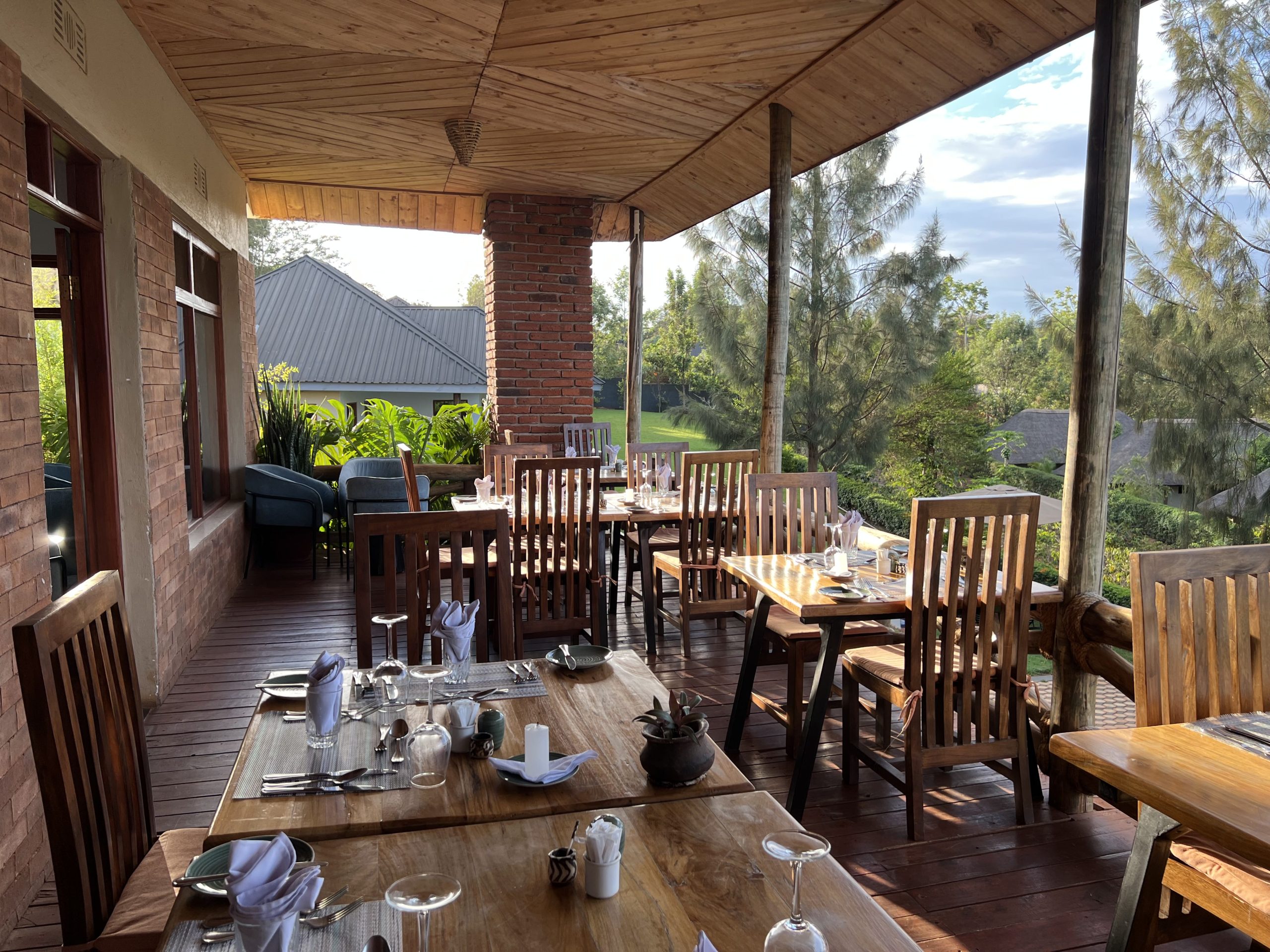 Luxury lodge overlooking the Serengeti plains